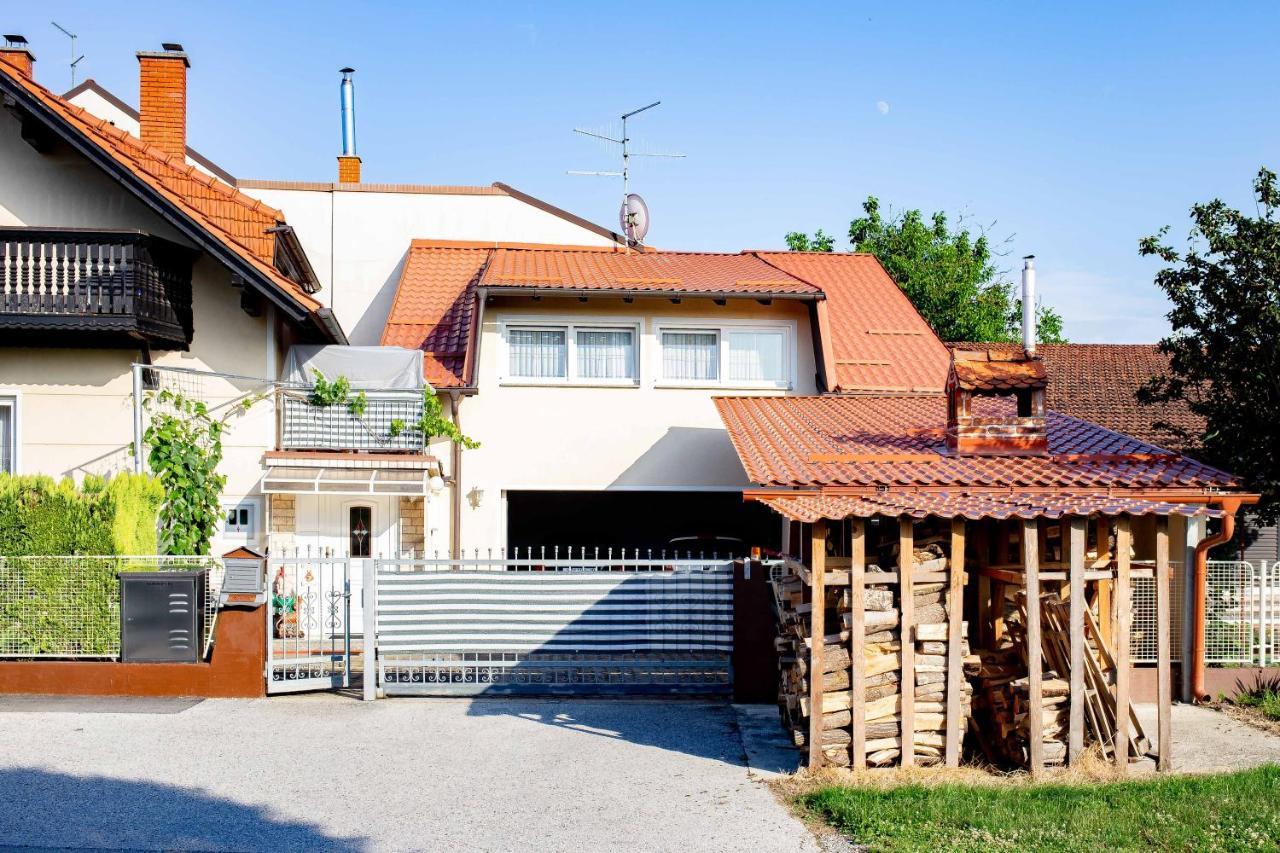 Apartman Anita Varaždin エクステリア 写真